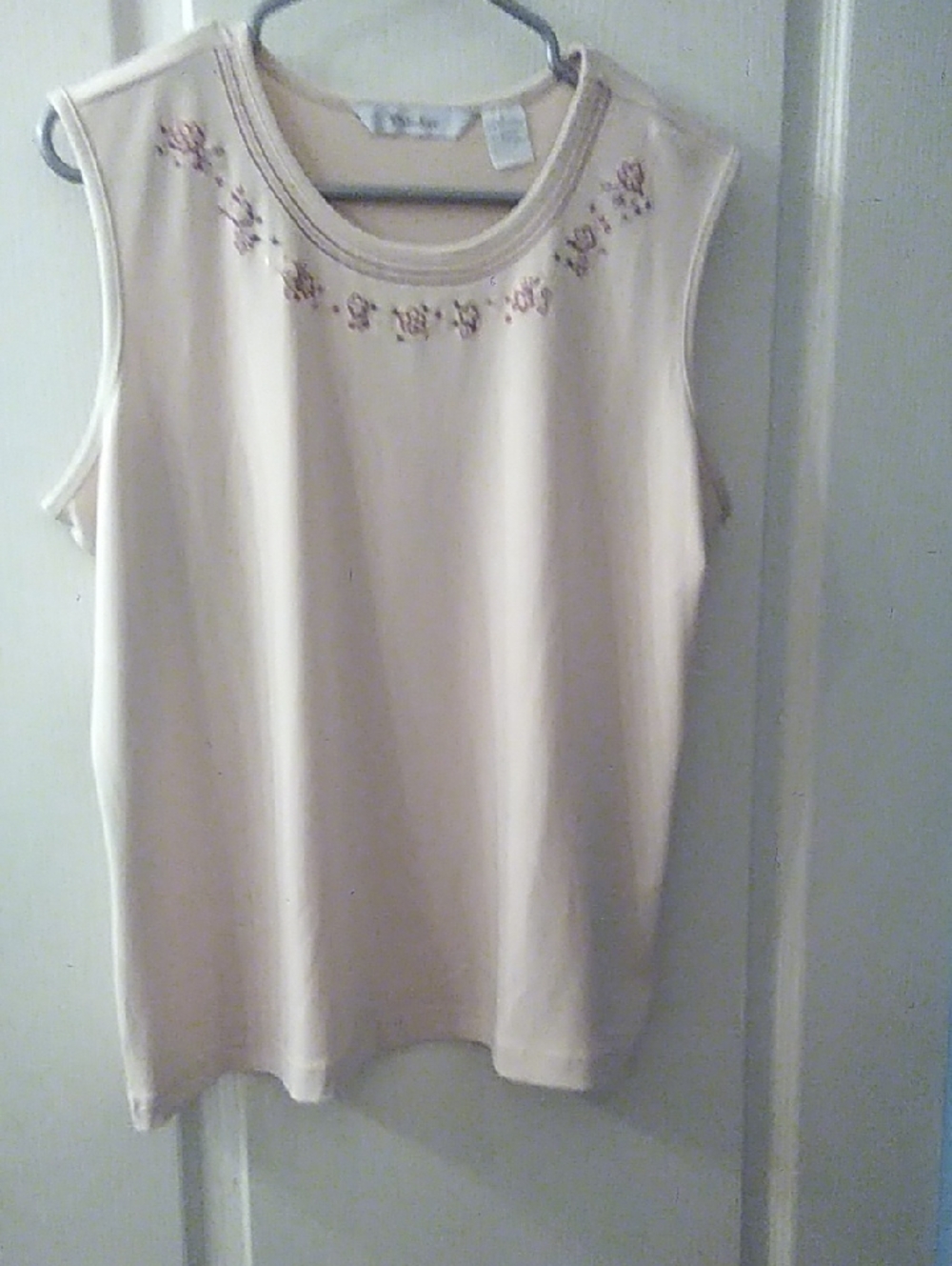Sleeveless Embroidered Neck Tank Top - Cream